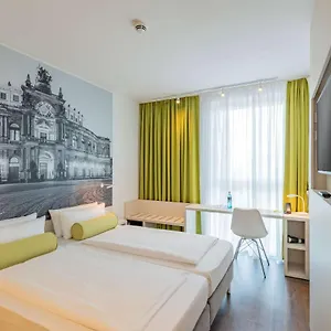 https://super-8-dresden.dresdenhotels.net